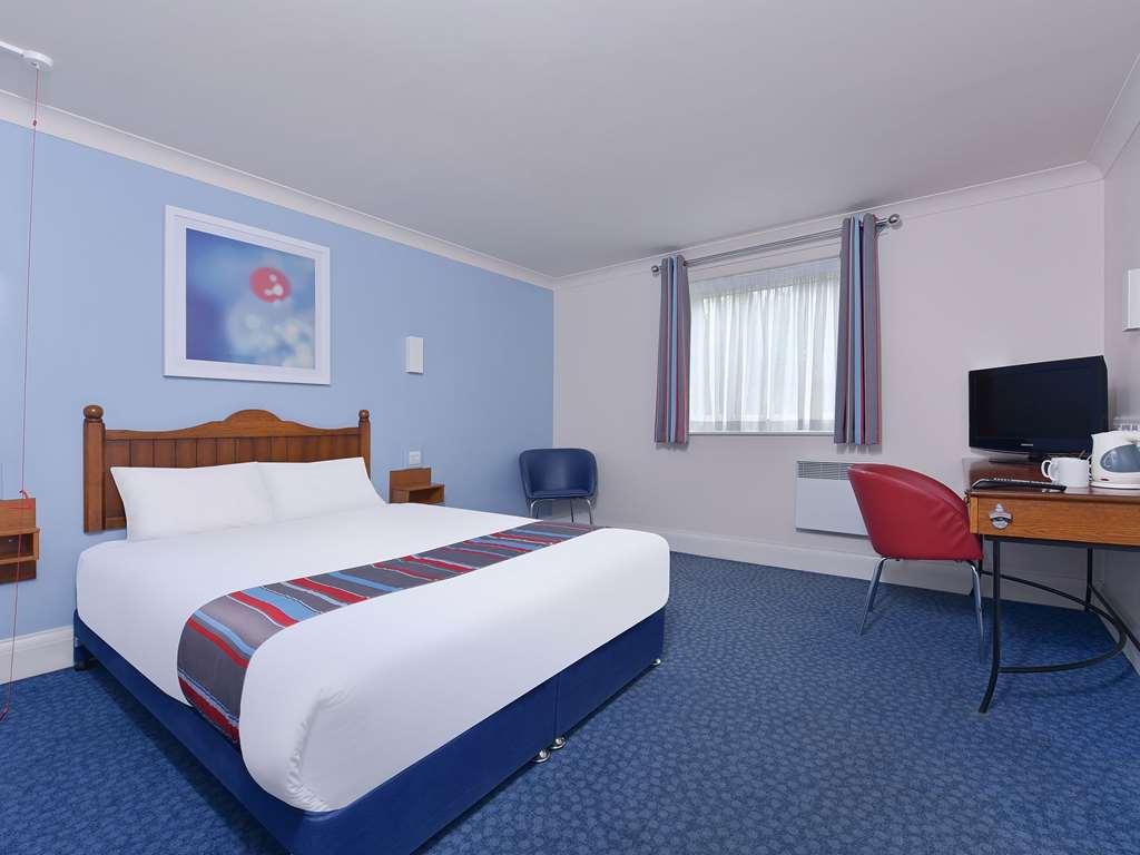 Travelodge Warrington Lowton Rum bild